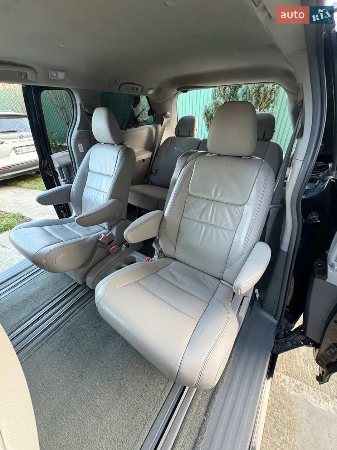 2017 Toyota Sienna - мініатюра 27