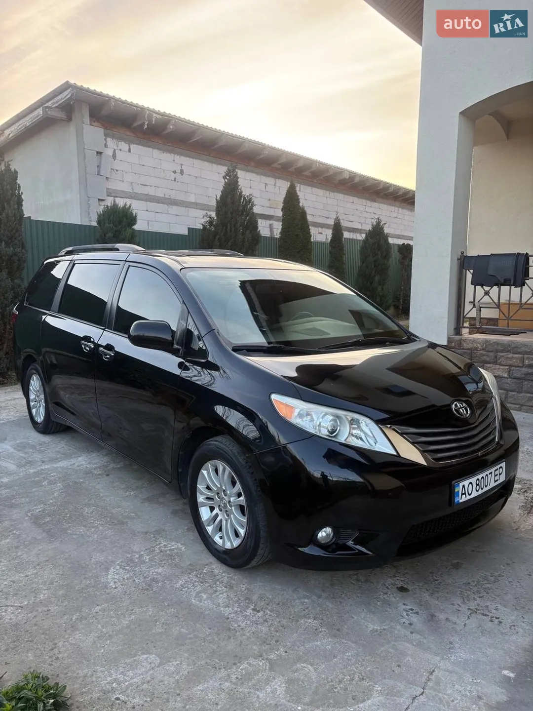 2017 Toyota Sienna - мініатюра 11
