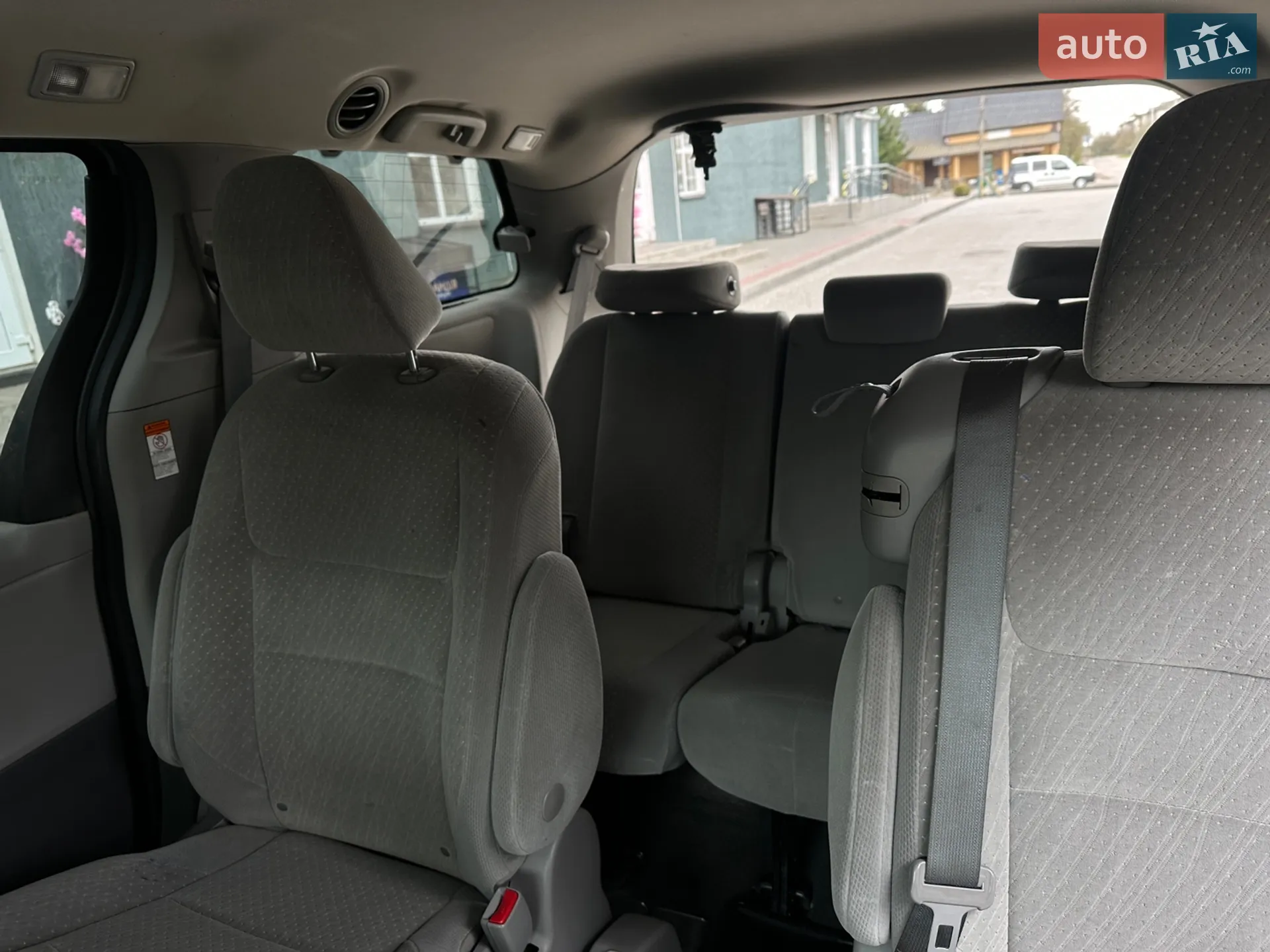 2019 Toyota Sienna - мініатюра 12