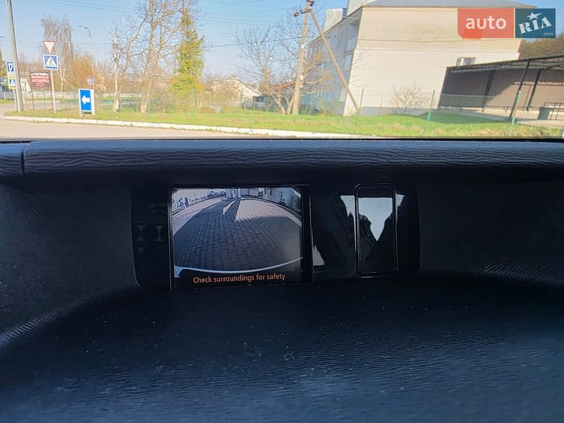 Минивэн Toyota Sienna 2013 в Гусятине