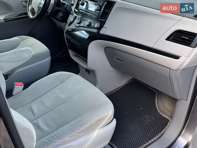 Toyota Sienna 2011 VIN 5TDKA3DC7CS009842 фото оголошення 16 з 76