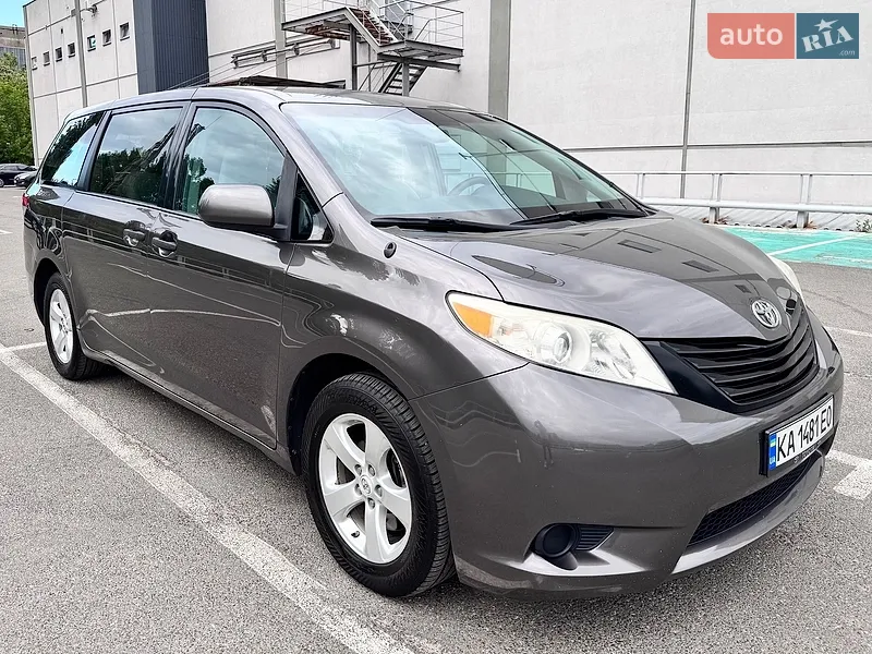 Toyota Sienna