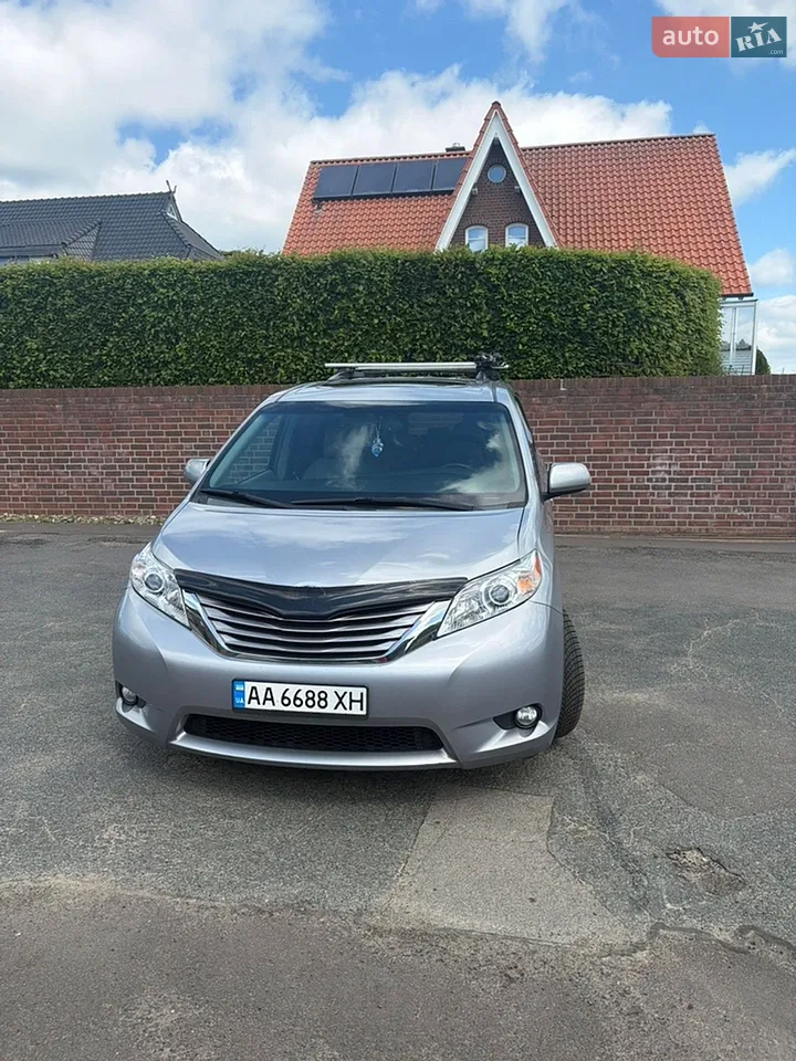 2017 Toyota Sienna - мініатюра 17