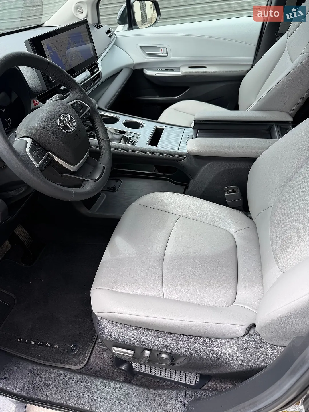 2025 Toyota Sienna - мініатюра 8
