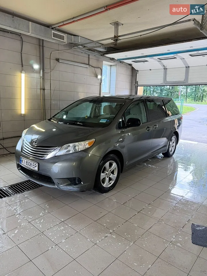 2012 Toyota Sienna - мініатюра 18