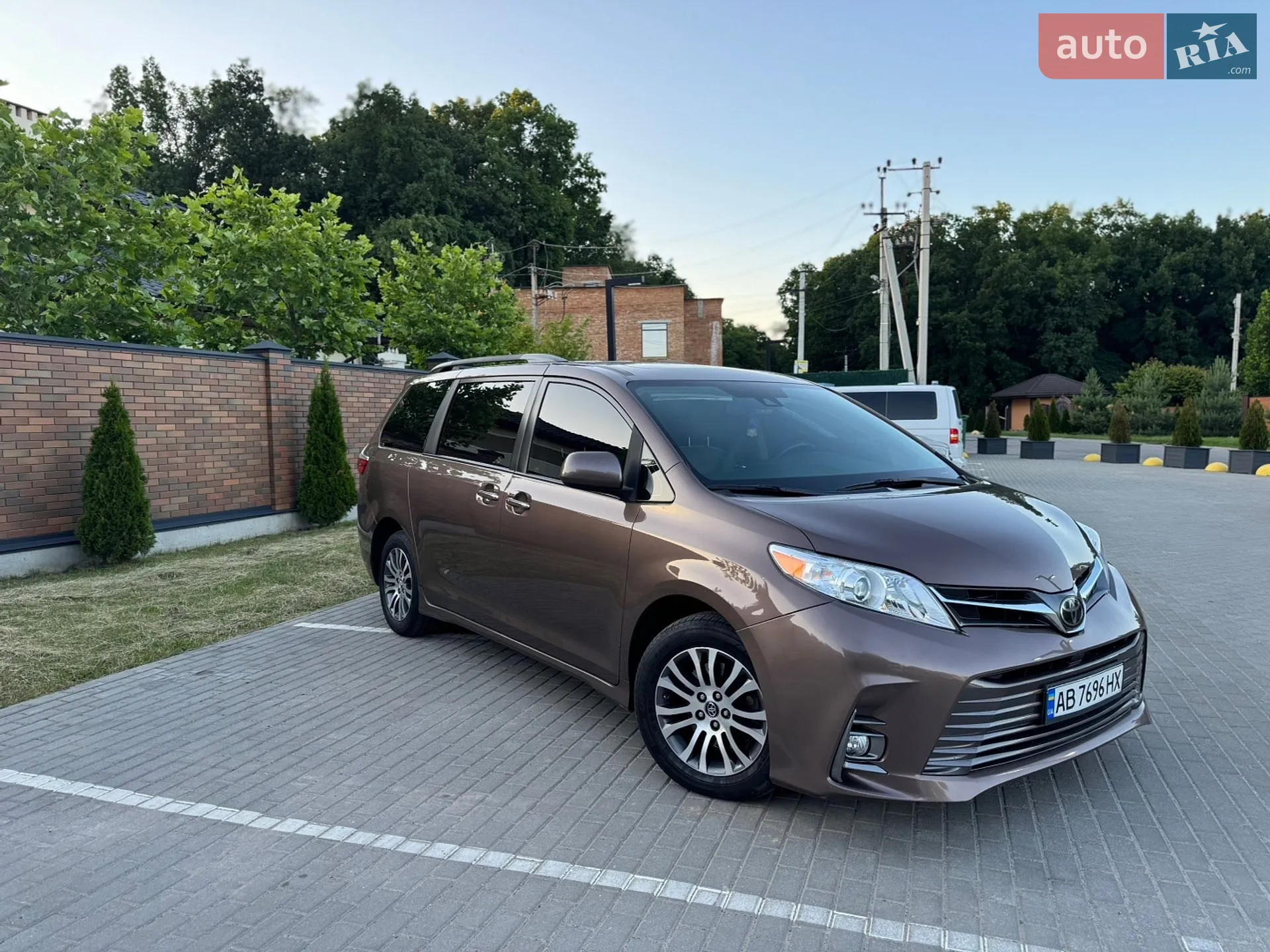 2019 Toyota Sienna - мініатюра 6