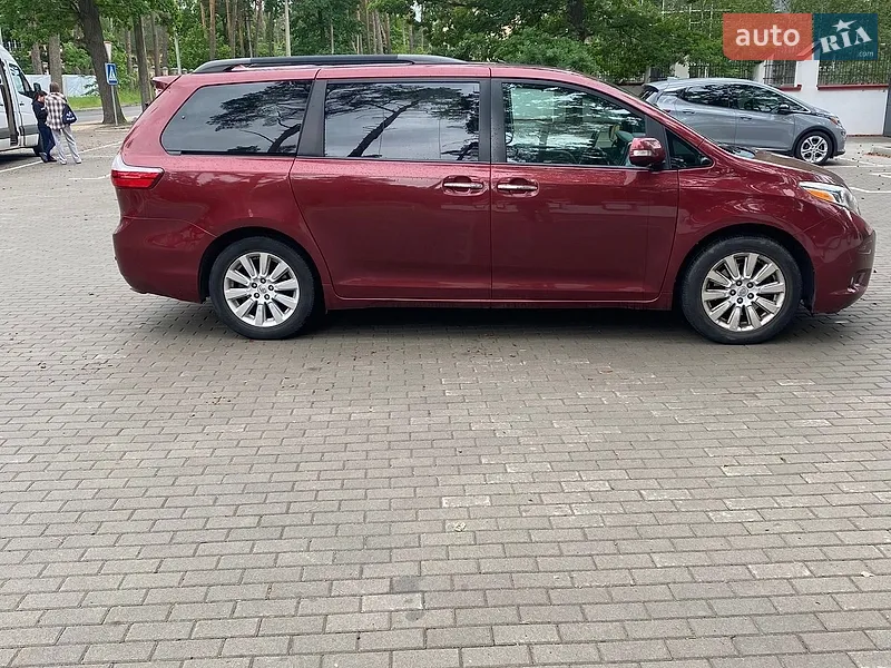 Toyota Sienna