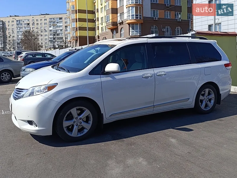 Toyota Sienna