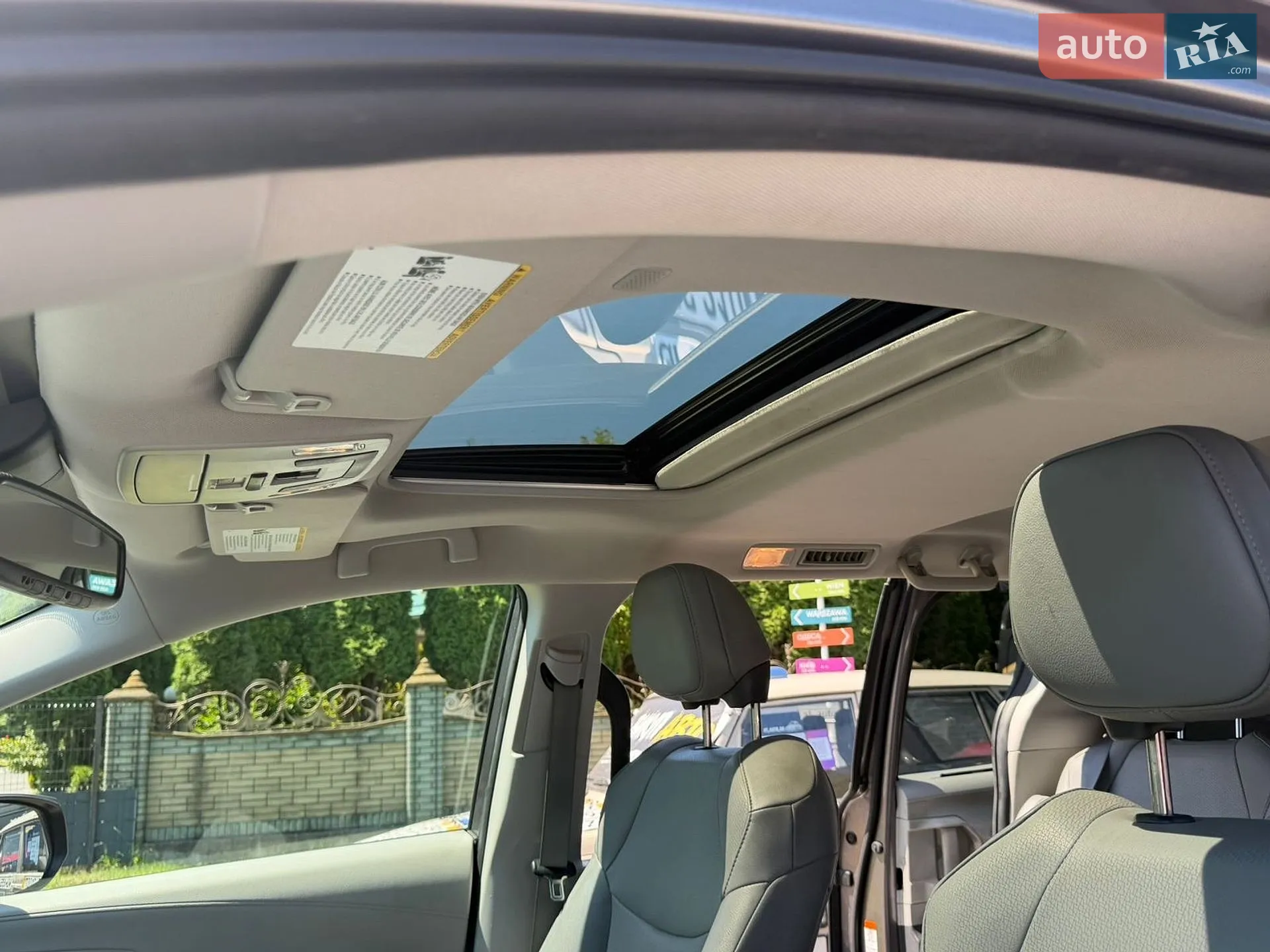 2021 Toyota Sienna - мініатюра 16