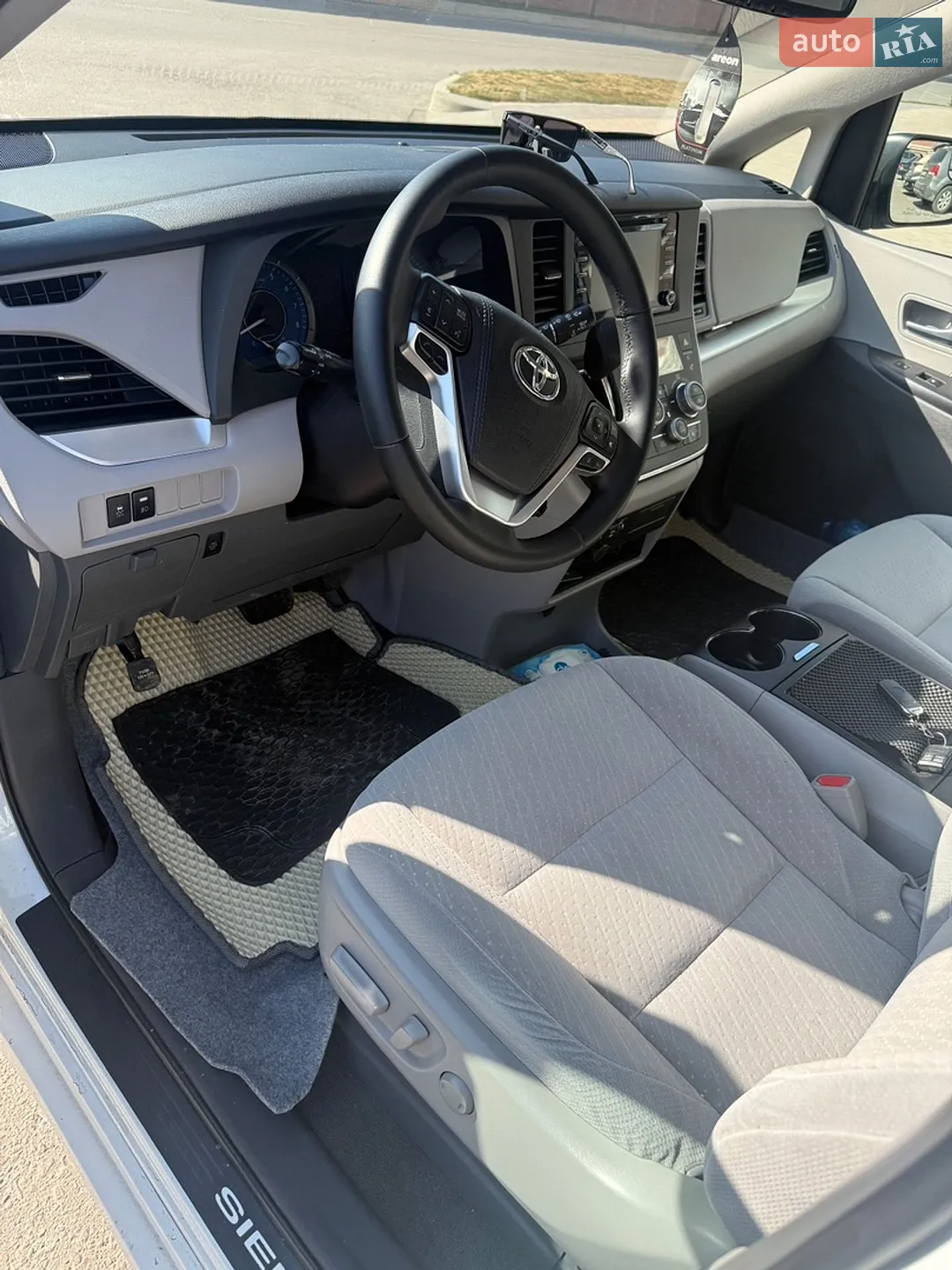 2018 Toyota Sienna - мініатюра 10