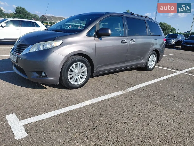 Toyota Sienna