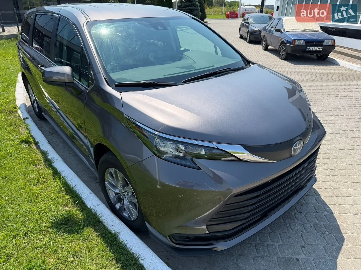 2024 Toyota Sienna - мініатюра 7