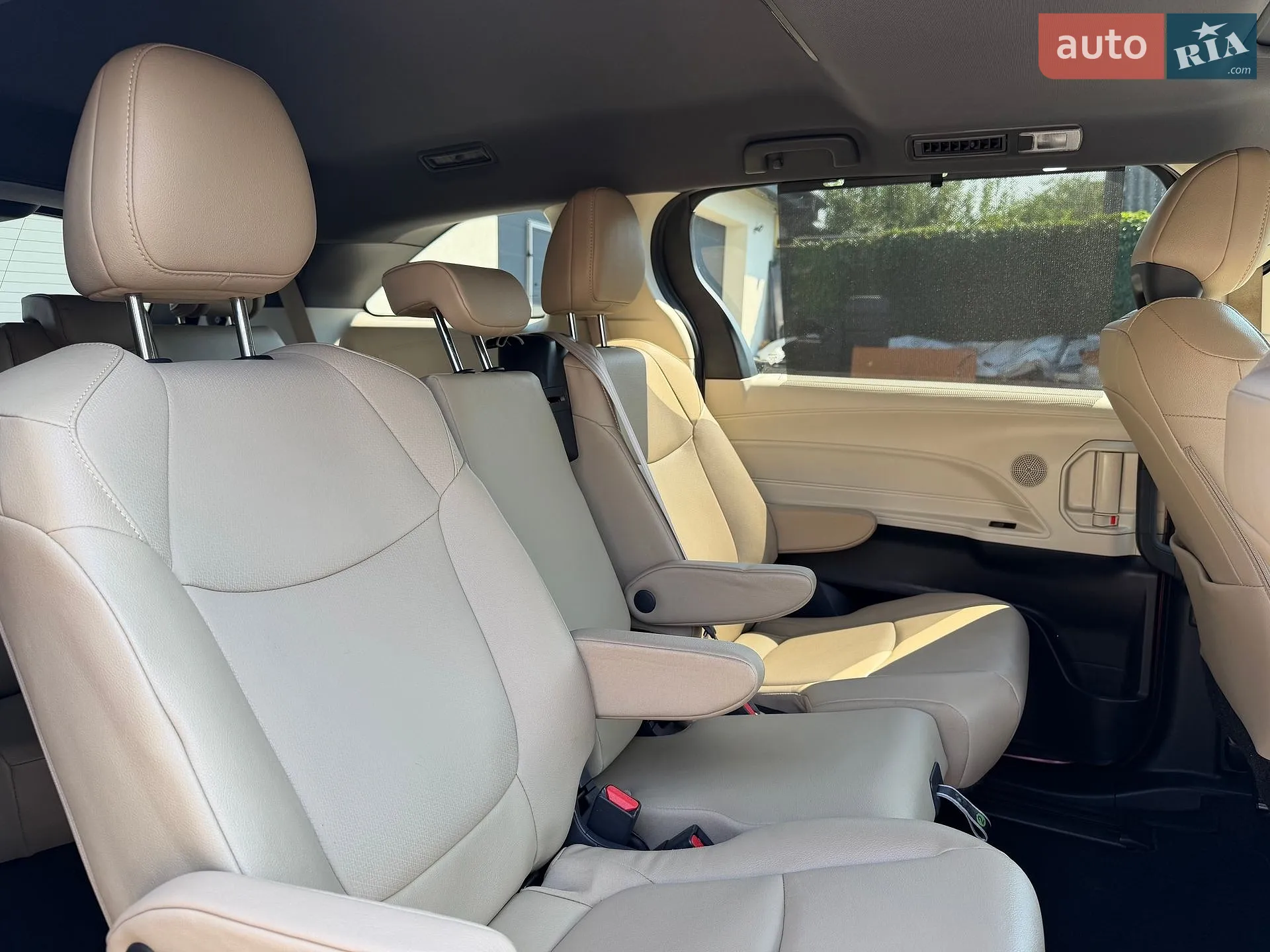 2023 Toyota Sienna - мініатюра 2