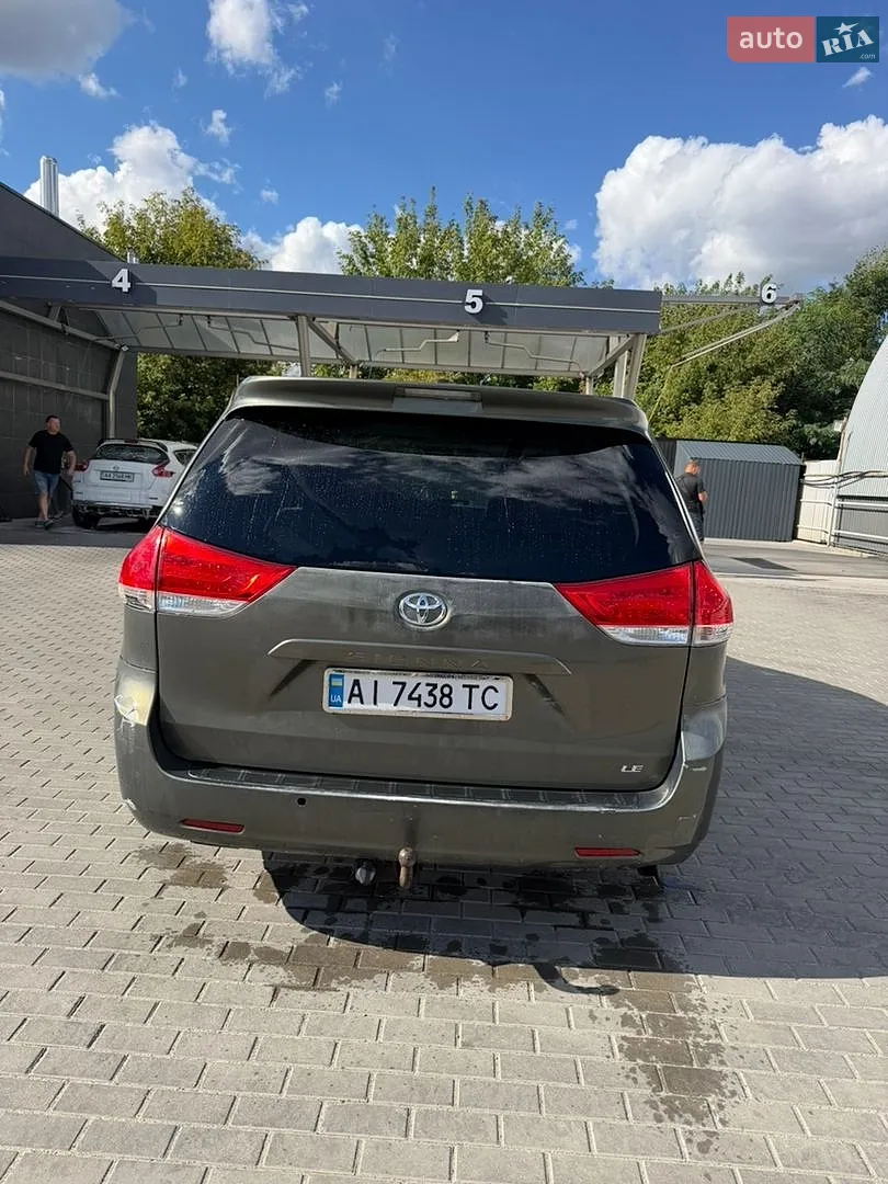 2012 Toyota Sienna - мініатюра 4