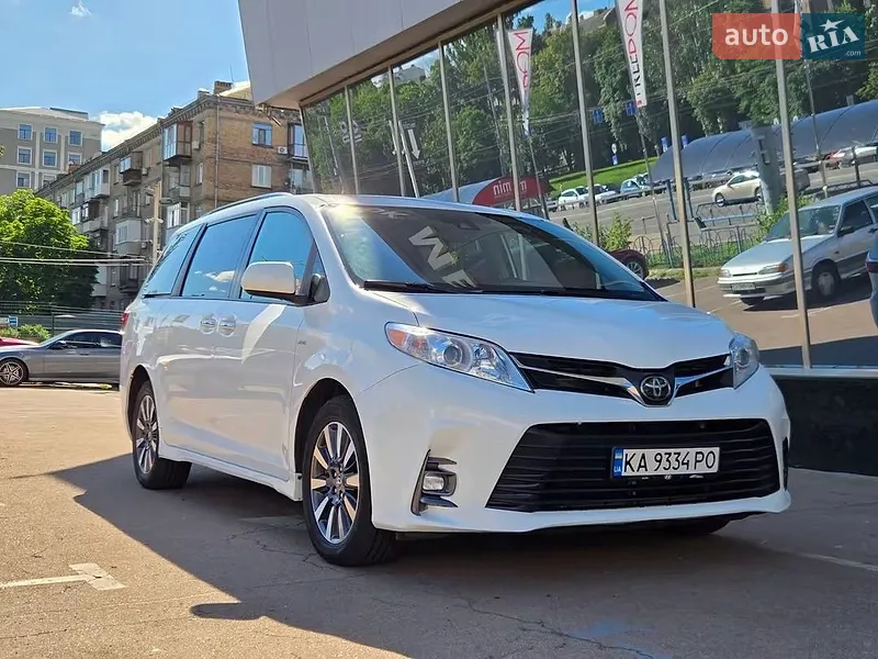 Toyota Sienna