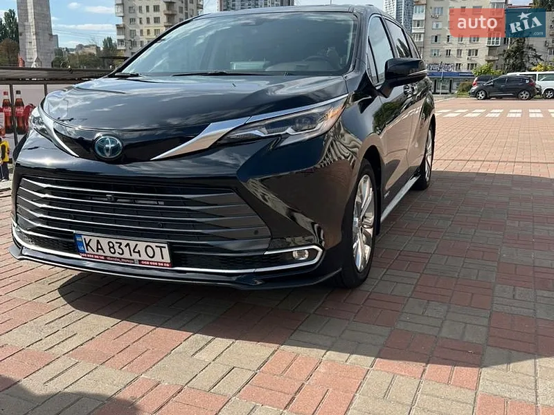 Toyota Sienna