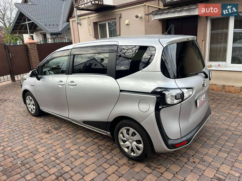 Минивэн Toyota Sienta 2018 в Белой Церкви