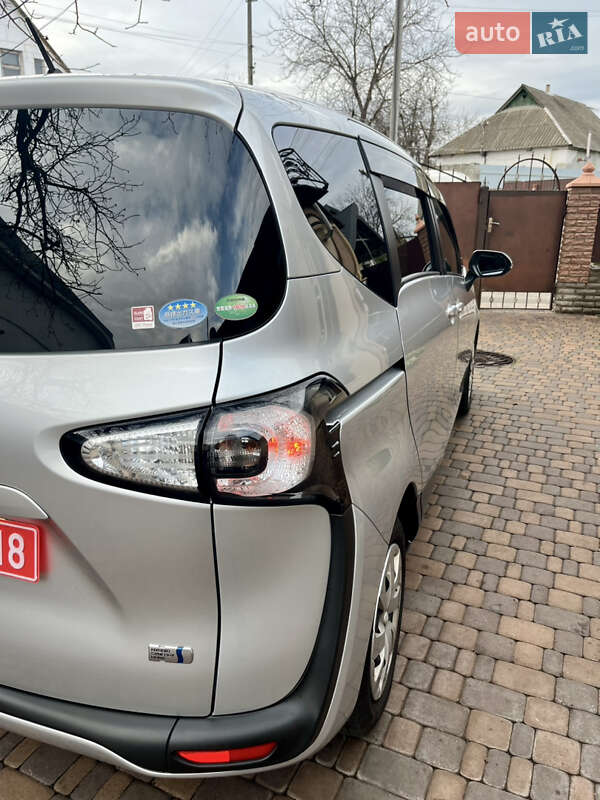 Минивэн Toyota Sienta 2018 в Белой Церкви