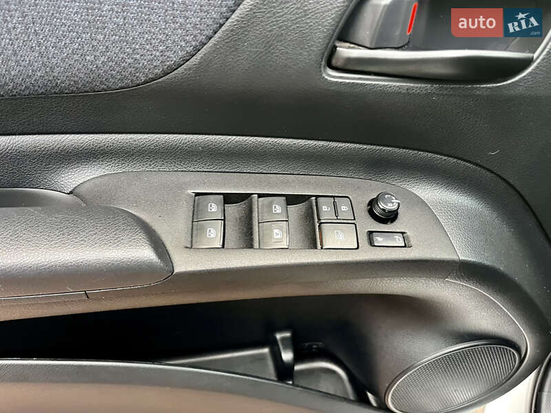 Минивэн Toyota Sienta 2018 в Белой Церкви