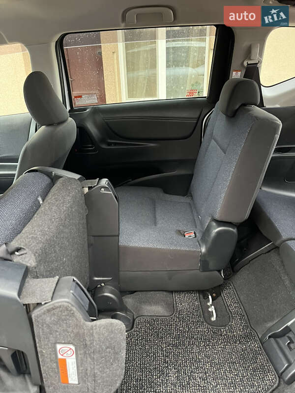 Минивэн Toyota Sienta 2018 в Белой Церкви