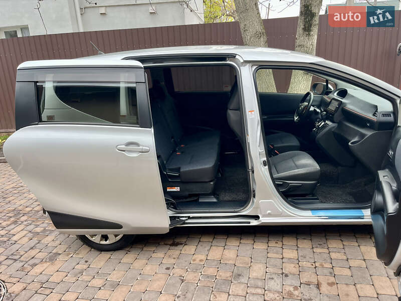 Минивэн Toyota Sienta 2018 в Белой Церкви