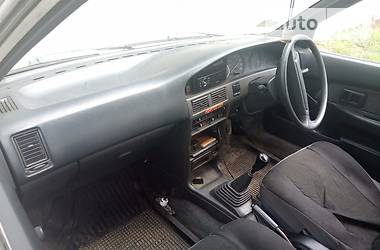 Седан Toyota Sprinter 1992 в Ананьеве