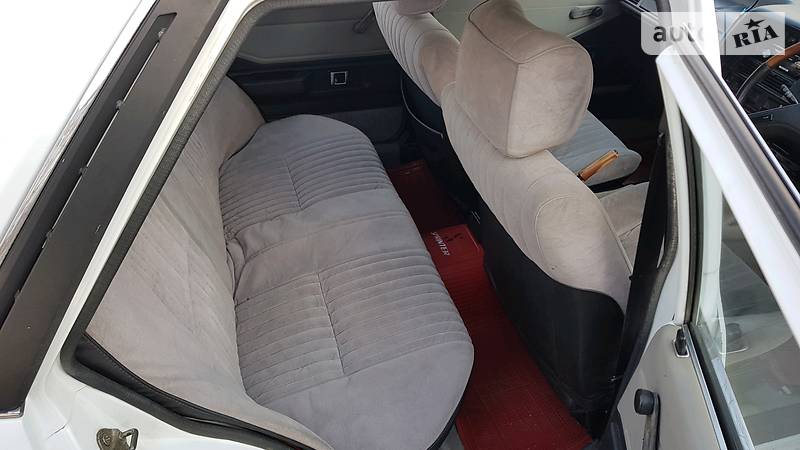 Седан Toyota Sprinter 1982 в Миколаєві