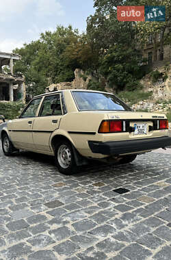 Седан Toyota Sprinter 1982 в 