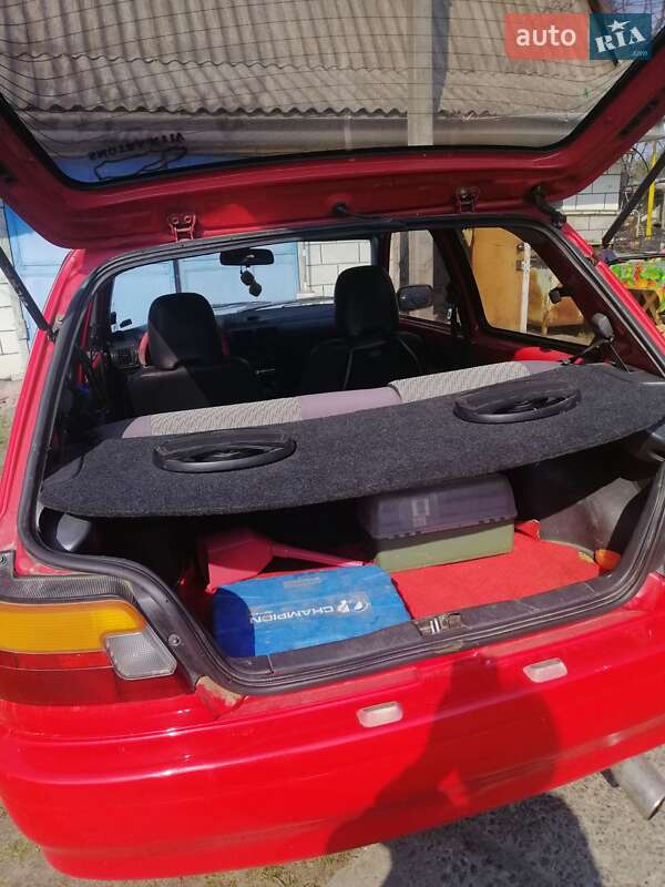 Хэтчбек Toyota Starlet 1994 в Никополе