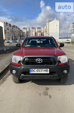 Внедорожник / Кроссовер Toyota Tacoma 2015 в Киеве