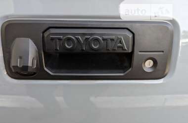 Пікап Toyota Tacoma 2021 в Києві