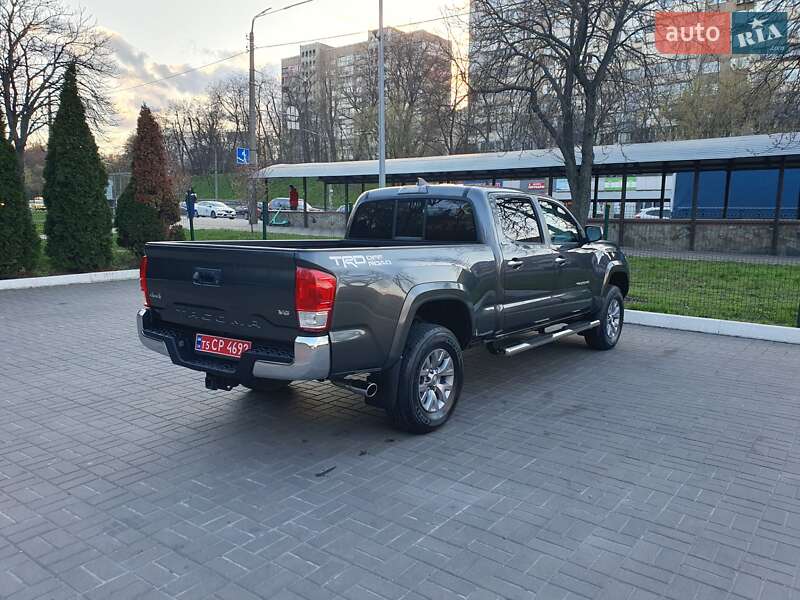 Пикап Toyota Tacoma 2017 в Киеве