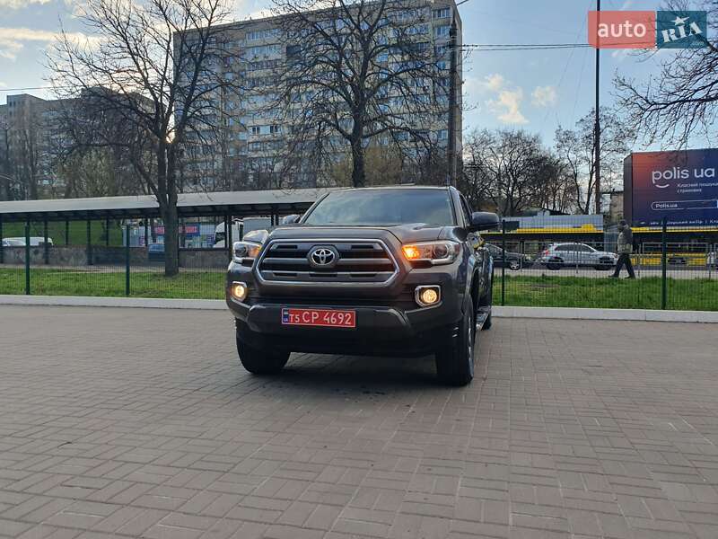 Пикап Toyota Tacoma 2017 в Киеве