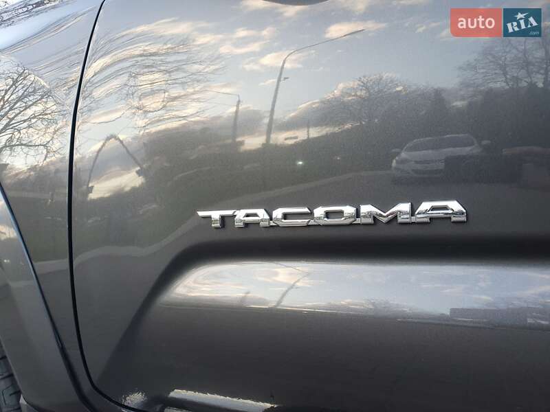 Пикап Toyota Tacoma 2017 в Киеве