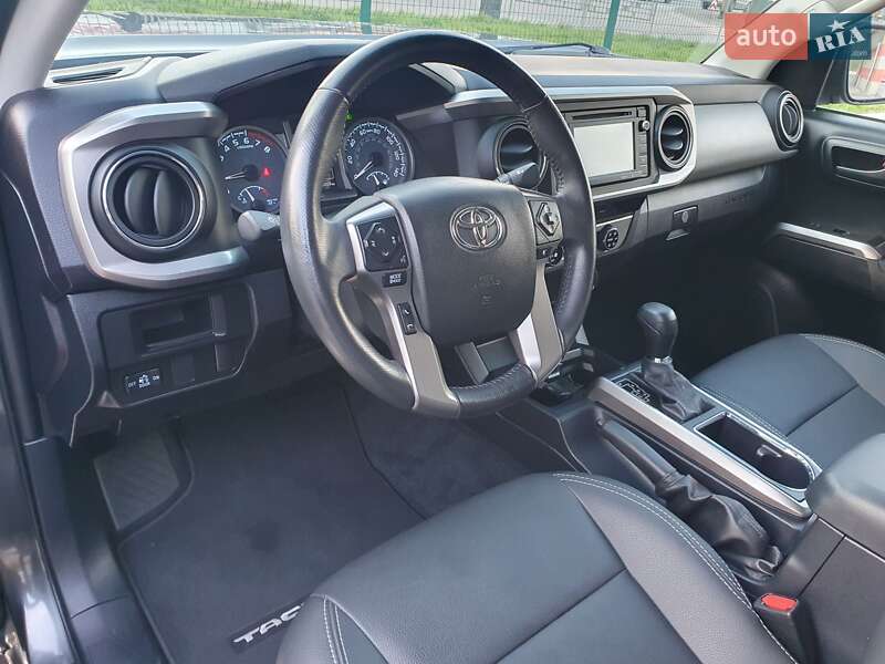 Пикап Toyota Tacoma 2017 в Киеве