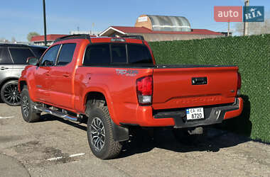 Пикап Toyota Tacoma 2015 в 