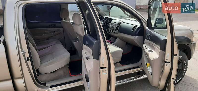 Пікап Toyota Tacoma 2005 в Синельниковому