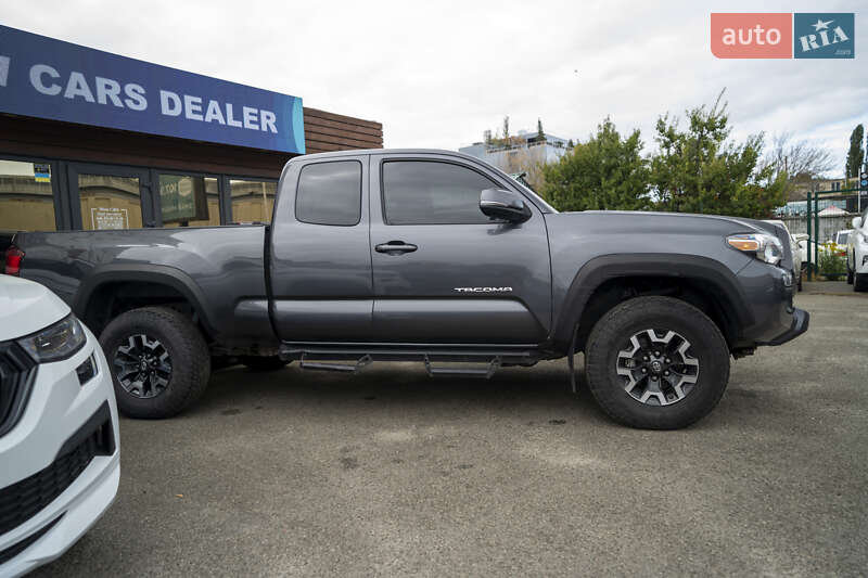Пикап Toyota Tacoma 2016 в Киеве