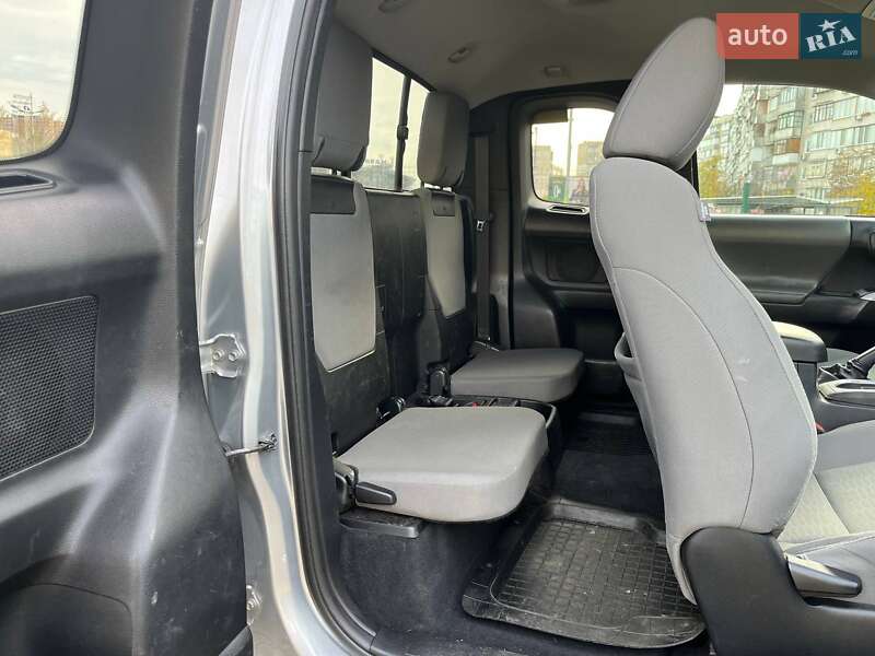 Пикап Toyota Tacoma 2018 в Киеве фото 10 Пикап Toyota Tacoma 2018 в Киеве