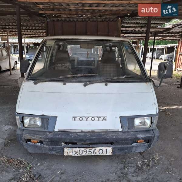 Toyota Town Ace 1986