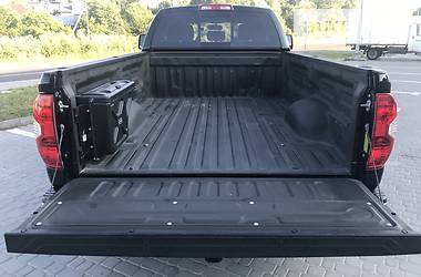 Пікап Toyota Tundra 2014 в 