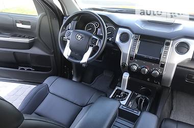 Пікап Toyota Tundra 2014 в 