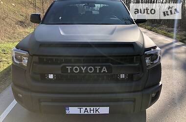 Пикап Toyota Tundra 2016 в Киеве