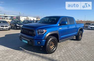 Пікап Toyota Tundra 2016 в 