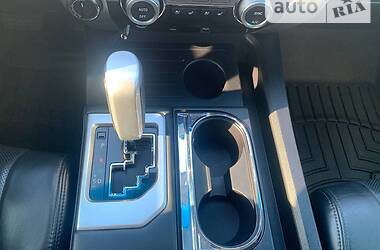 Пікап Toyota Tundra 2016 в 