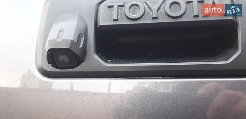 Пикап Toyota Tundra 2017 в Мостиске