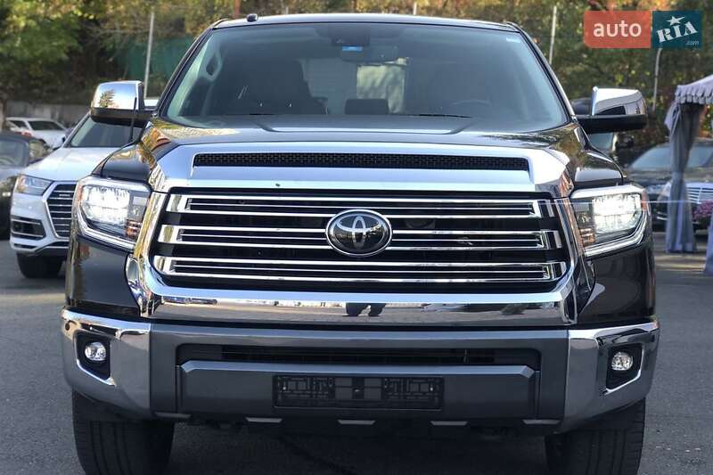 Пікап Toyota Tundra 2018 в Умані
