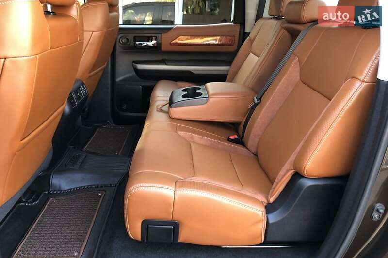 Пікап Toyota Tundra 2018 в Умані