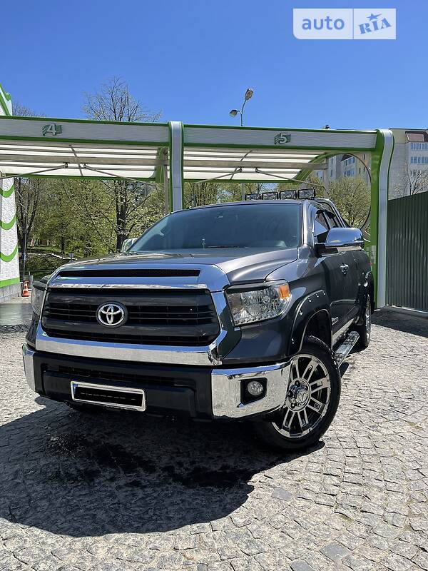 Пикап Toyota Tundra 2014 в Киеве