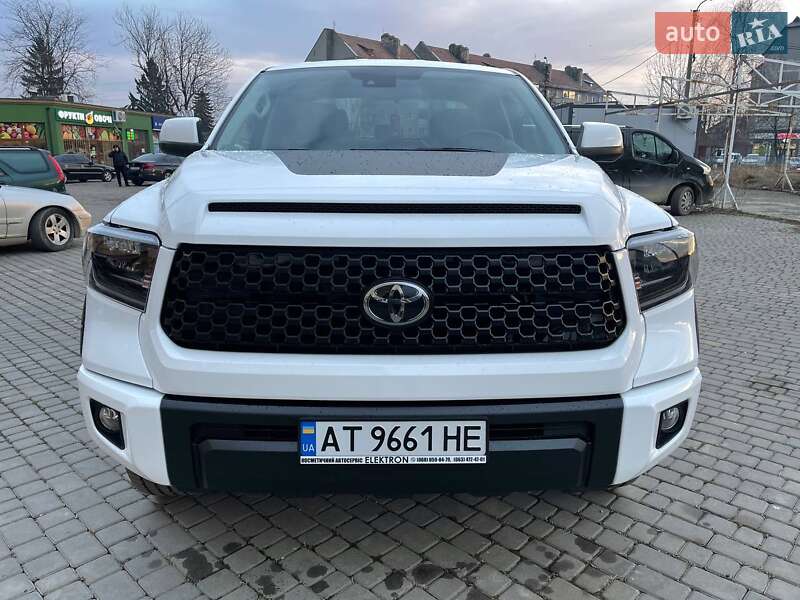 Пікап Toyota Tundra 2018 в Коломиї